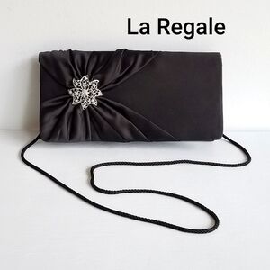 La Regale Brooch Formal Crossbody Handbag